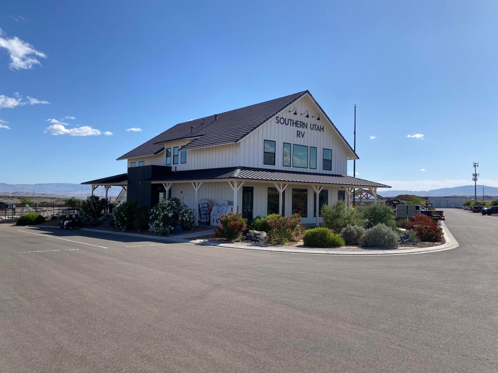 Southern Utah RV Resort in Washington, UT Main Office Building