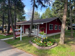 Jim & Mary's RV Park laundry room